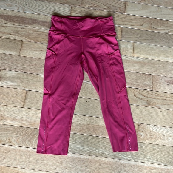 Lululemon capris - Picture 1 of 3
